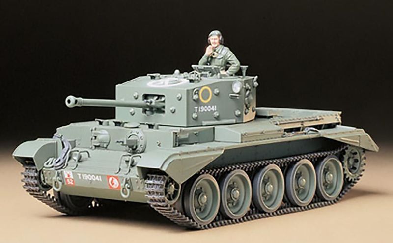 Tamiya 35221 Cromwell Mk. IV Cruiser Tank 1:35 Scale Plastic Model Kit