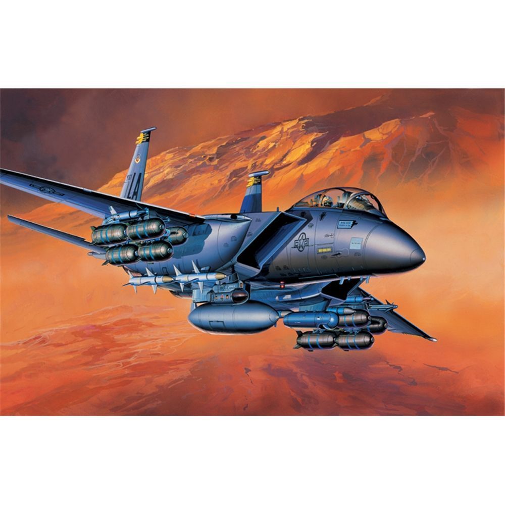 Academy 12478 US Air Force F-15E Strike Eagle Fighter Aircraft 1/72 Scale Plastic Model Kit