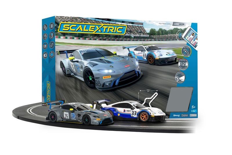 Scalextric C1434M Scalextric ARC AIR World GT Race Set Scalextric C1434M Scalextric ARC AIR World GT Race Set