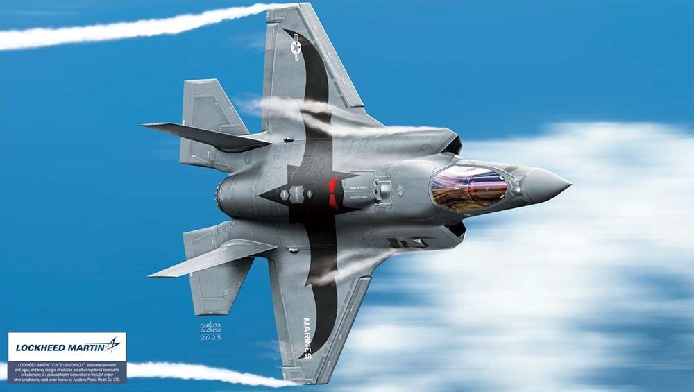 Academy 12592 US Marines F-35B Lightning II VMFA-242 Academy 12592 US Marines F-35B Lightning II VMFA-242 "Bats" Fighter Aircraft 1/72 Scale Plastic Model Kit