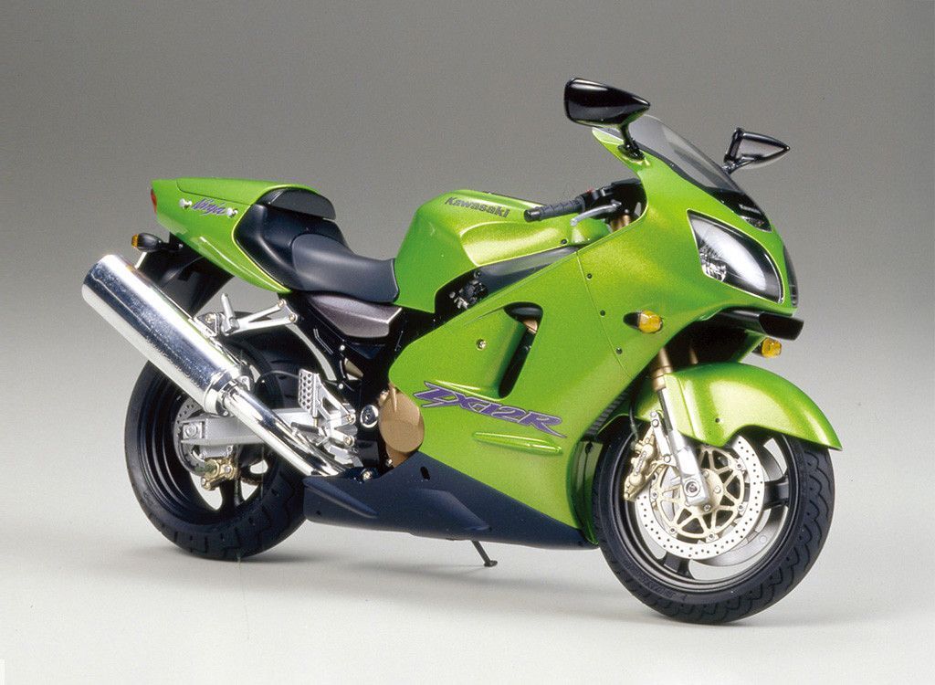 Tamiya 14084 Kawasaki Ninja ZX-12R 1/12 Scale Plastic Model Kit Tamiya 14084 Kawasaki Ninja ZX-12R 1/12 Scale Plastic Model Kit