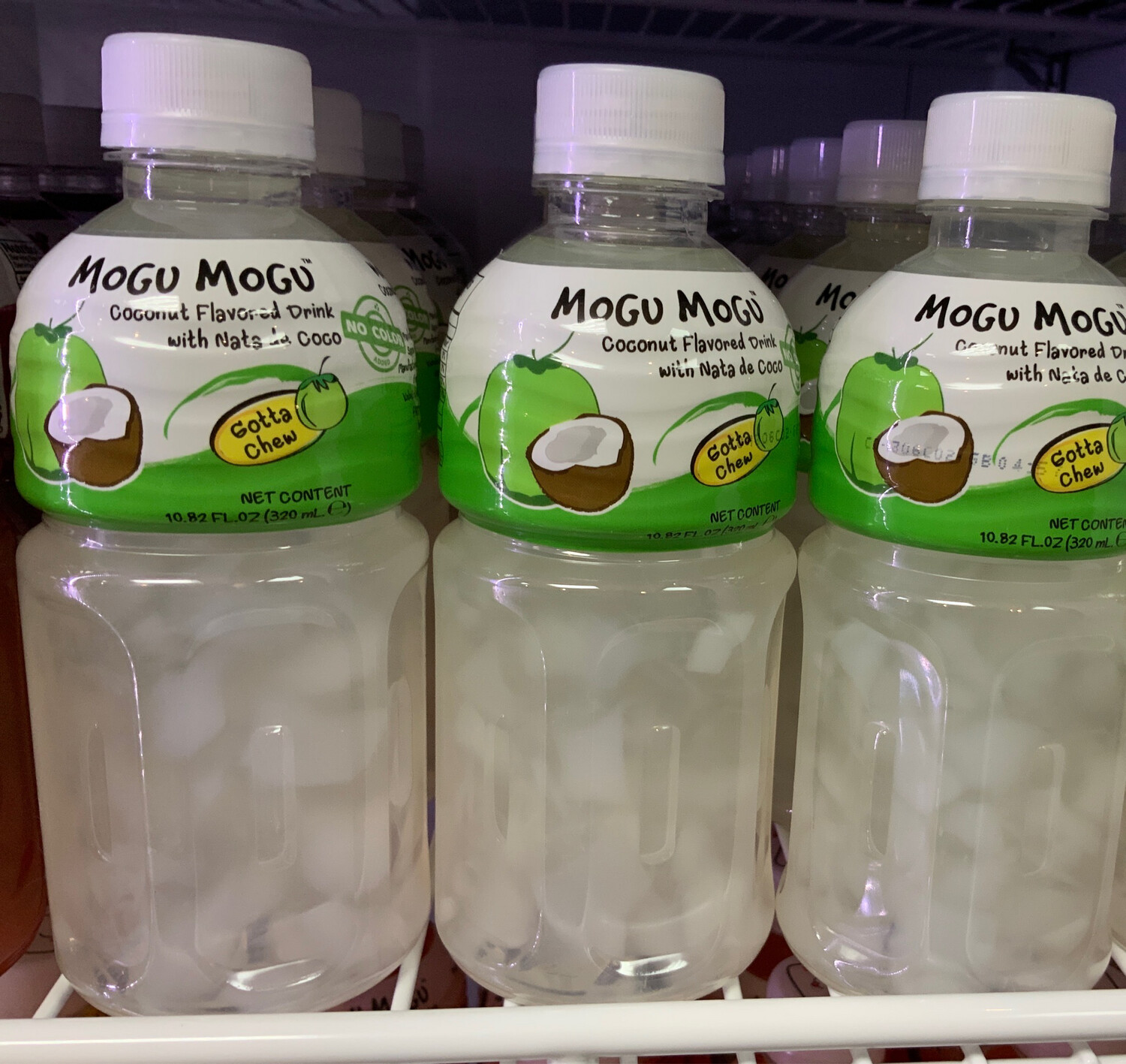 Mogu Mogu - Coconut Flavoured Drink With Nata de Coco