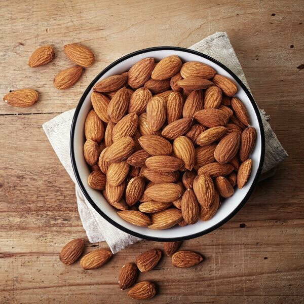 Amandes non toastées (non salées).