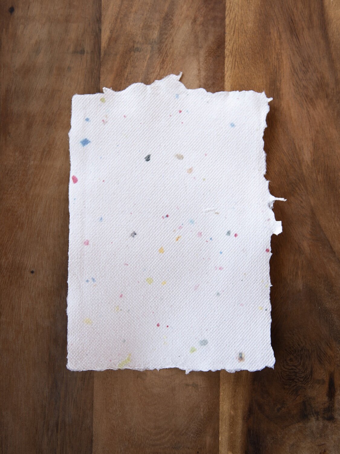 A5 Papier – hochweiss confetti