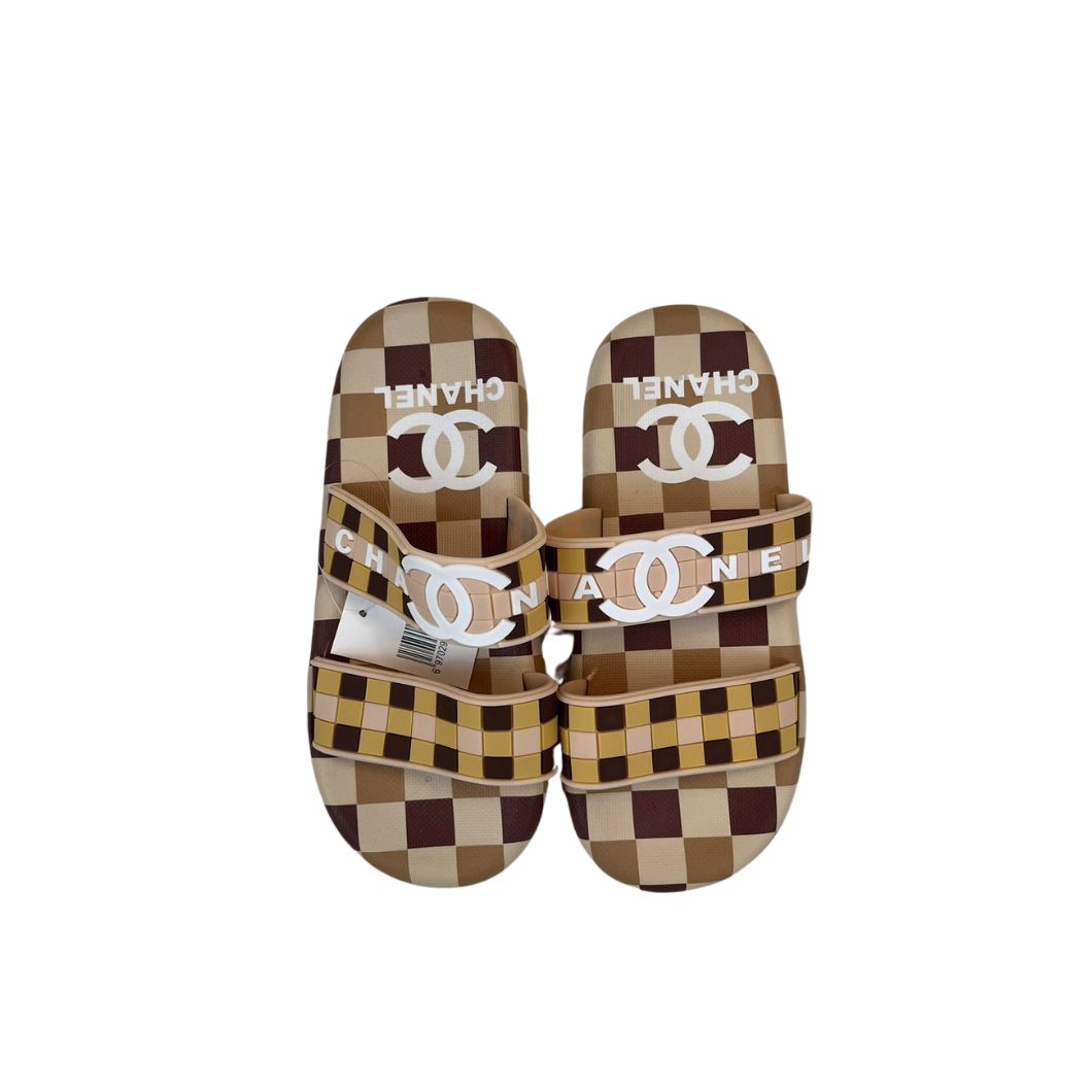 Sandals Chanel Brown Size 36-37