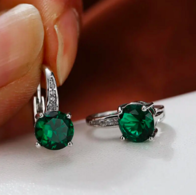 Earrings - 7mm Round Cut Silver Emerald