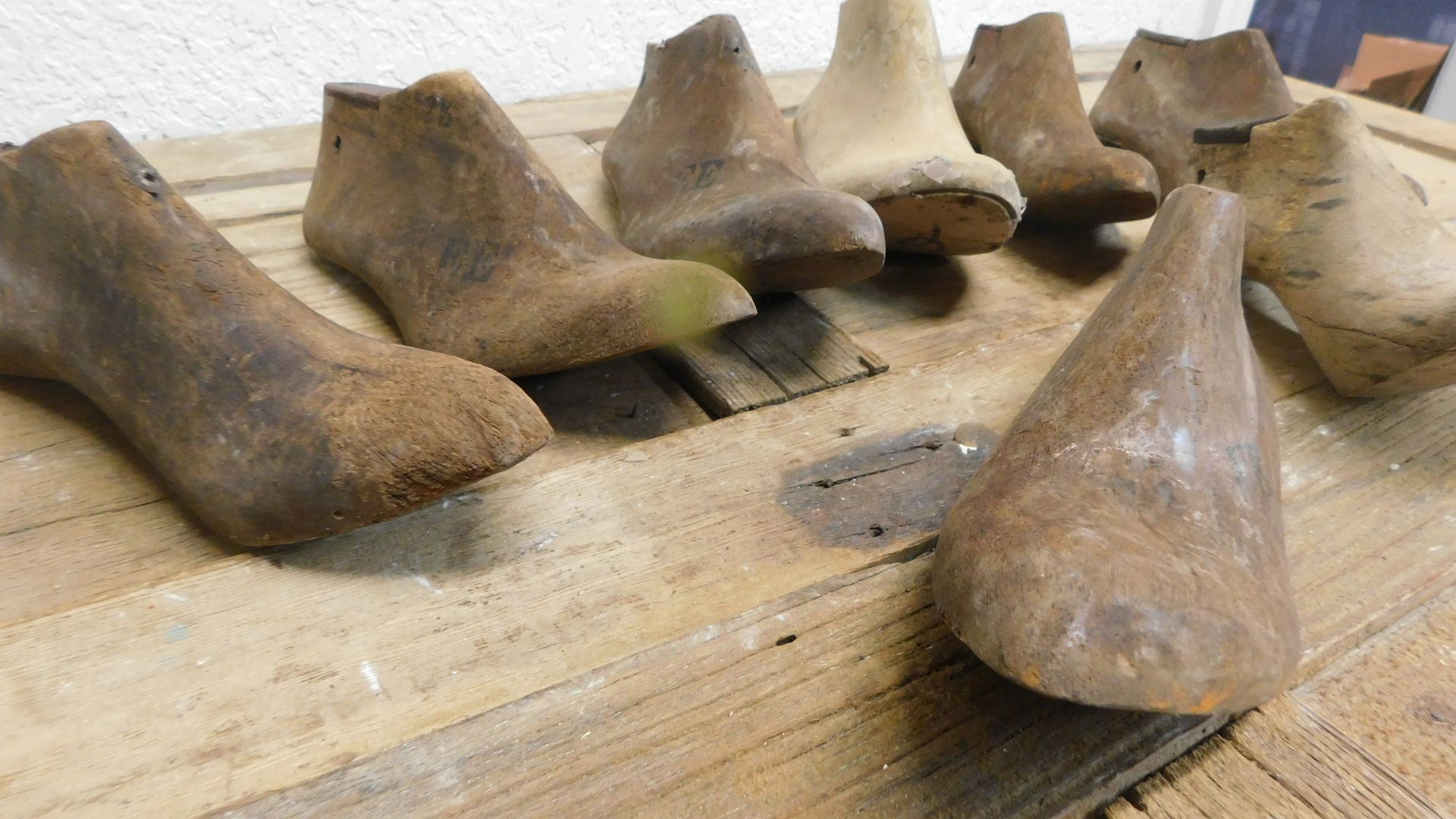 Antique Shoe Molds-Rustic-Old Original-Vintage-Wood-Assorted Sizes