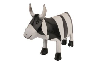 Lola the Farmhouse Cow-Metal-Garden-Yard Art-20L x 6W x 13H inches