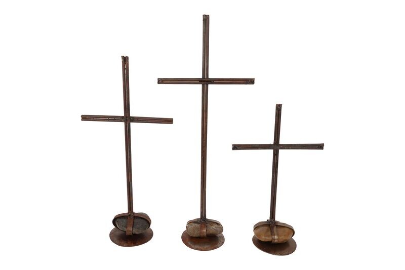 Rock Pedestal Cross Set of 3-Iron-NEW-Handmade-Beautiful