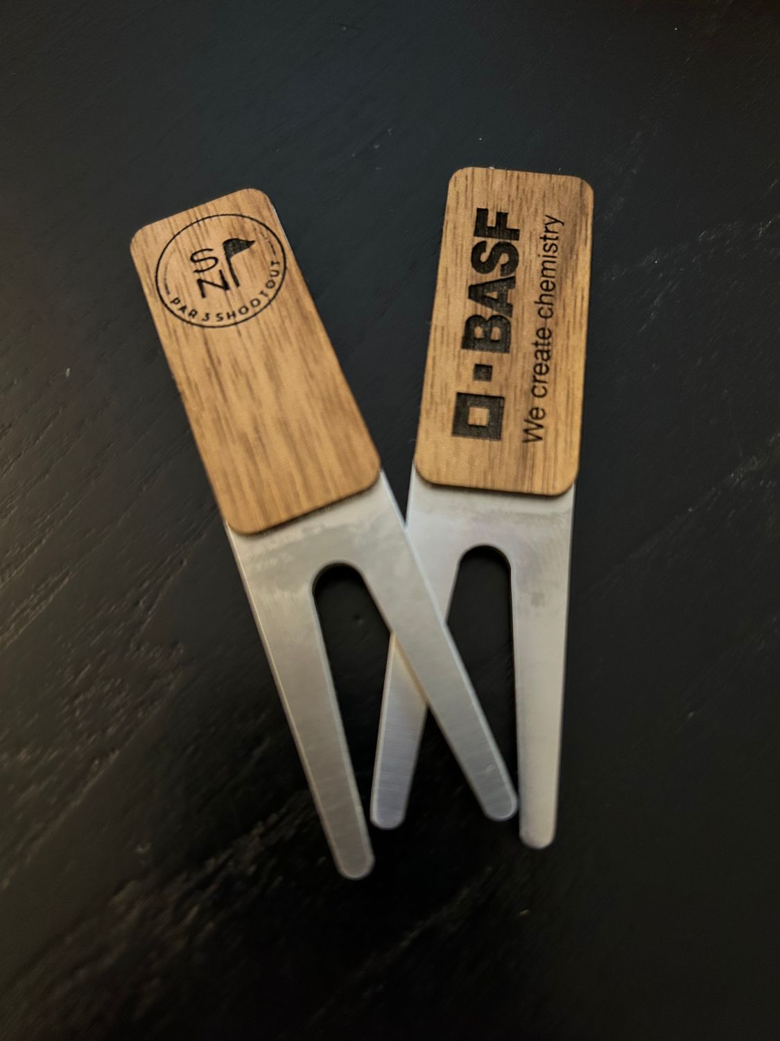 Original Wood Handle Divot Tool