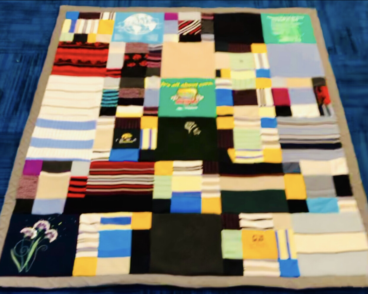 Patchwork Memory Quilts From Your Loved Ones Clothing