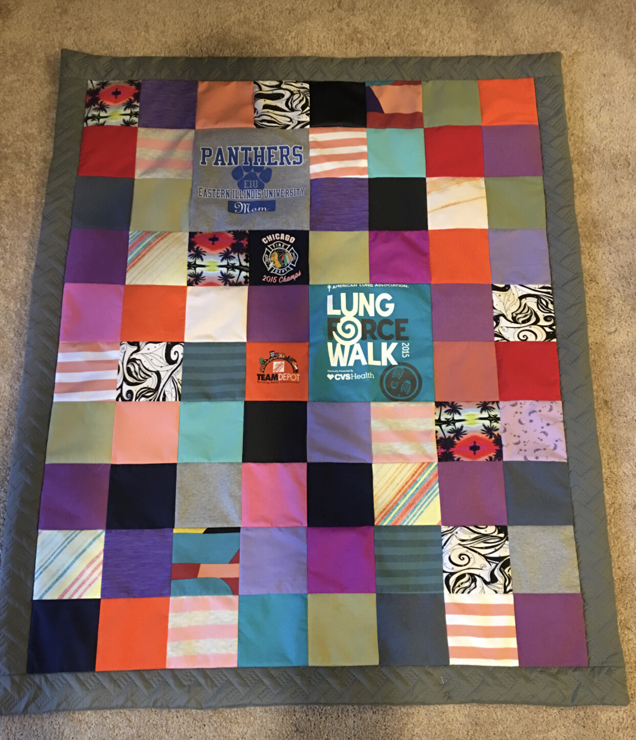 Patchwork Memory Quilts From Your Loved Ones Clothing