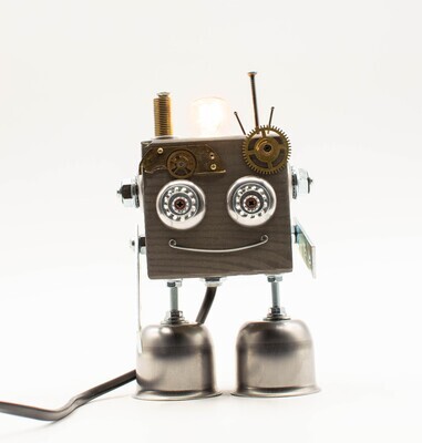 Robot lampada da tavolo in legno grigio lampada da comodino, fatta a mano con materiali di recupero