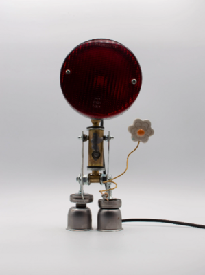 Robot lampada da tavolo fatta a mano