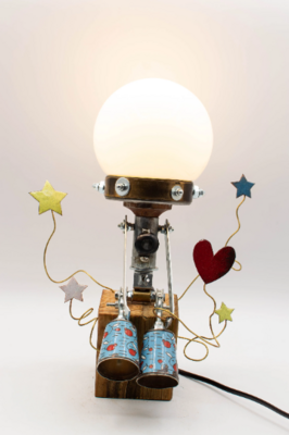 Robot lampada da tavolo modello 