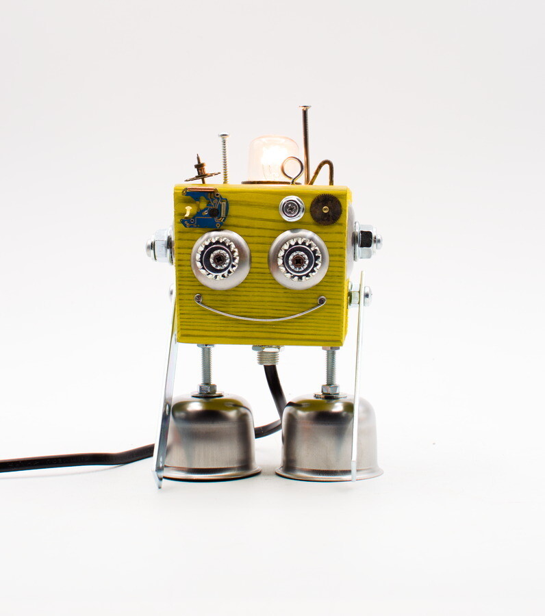 Robot lampada da tavolo in legno azzurro lampada da comodino, fatta a mano con materiali di recupero