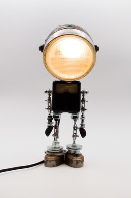 Robot lampada da tavolo stile 