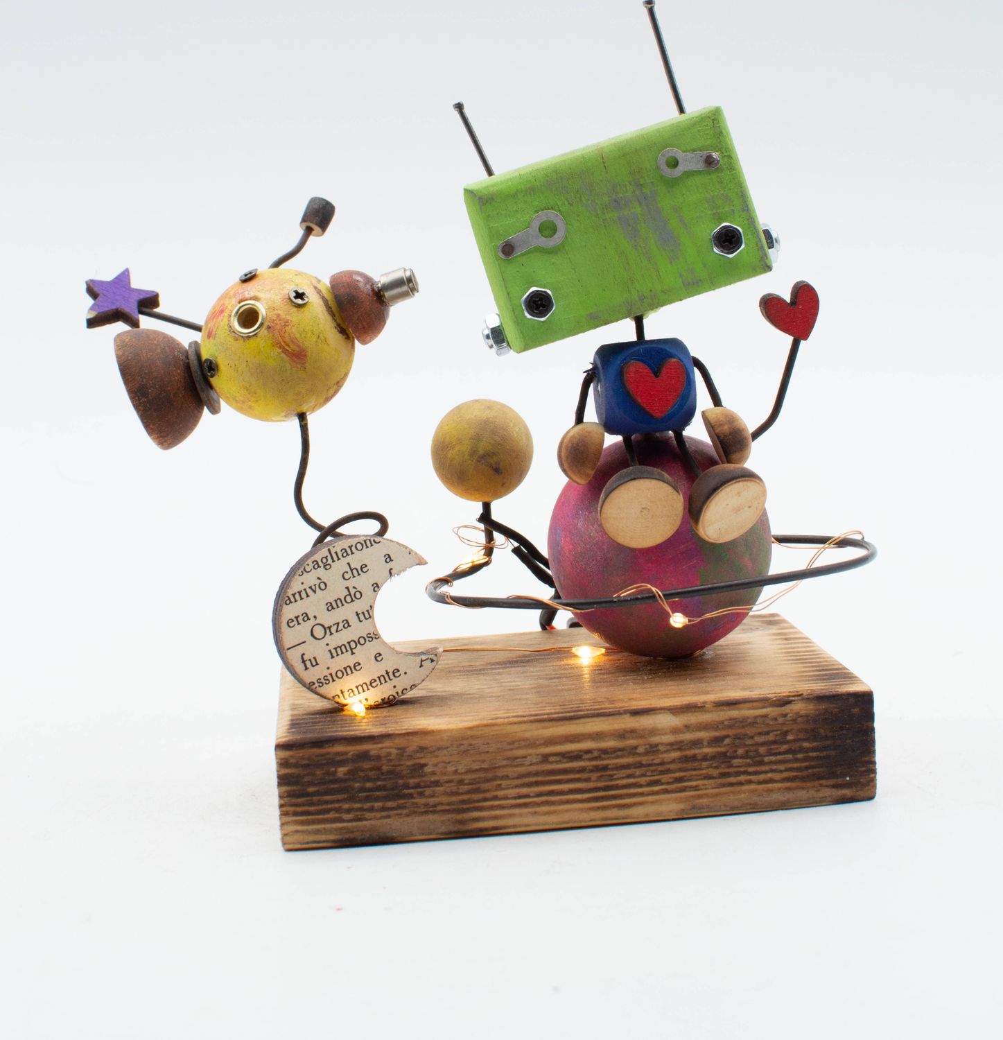 DIORAMA scultura luminosa. Lampada di legno a batteria stile robot fatto a mano DIORAMA scultura luminosa. Lampada di legno a batteria stile robot fatto a mano