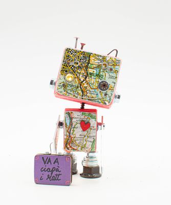 Luce di cortesia robot. Lampada di legno a batteria stile robot modello VIAGGIATORE Luce di cortesia robot. Lampada di legno a batteria stile robot modello VIAGGIATORE "Va a ciapà i ratt" fatto a mano