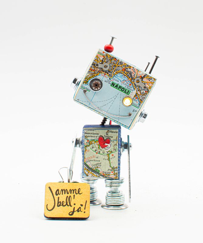 Luce di cortesia robot. Lampada di legno a batteria stile robot modello VIAGGIATORE "Jamme bell! Jà!" fatto a mano