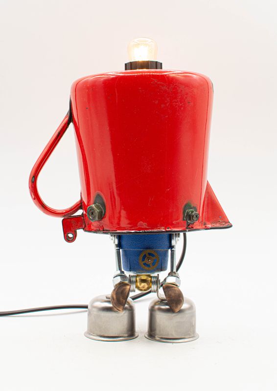 Robot lampada da tavolo stile Robot lampada da tavolo stile "TEIERA" fatta a mano