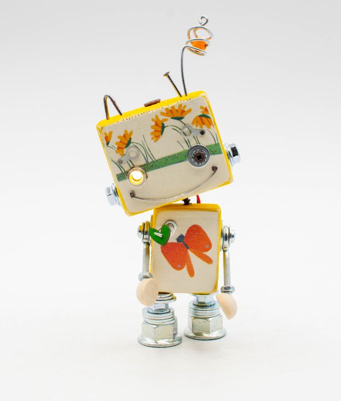 Luce di cortesia robot. Lampada di legno a batteria stile robot modello ILLUSTRAZIONE fatto a mano