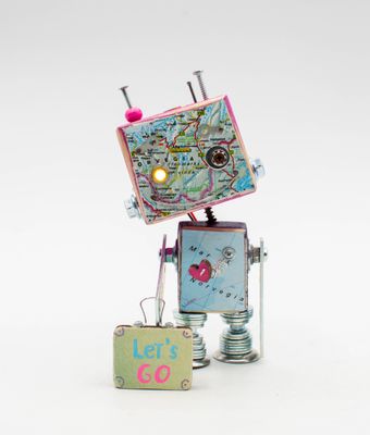 Luce di cortesia robot. Lampada di legno a batteria stile robot modello VIAGGIATORE fatto a mano Luce di cortesia robot. Lampada di legno a batteria stile robot modello VIAGGIATORE fatto a mano