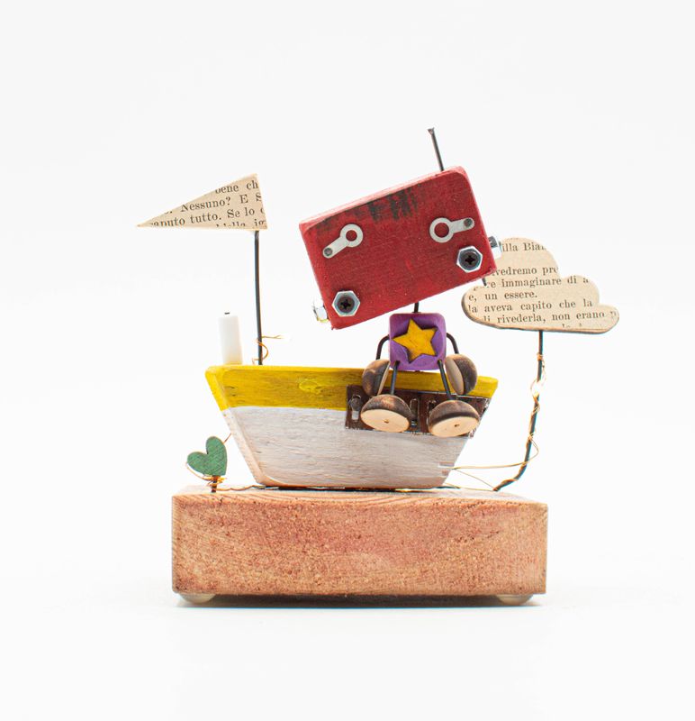 DIORAMA scultura luminosa. Lampada di legno a batteria stile robot fatto a mano