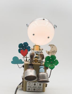 Robot lampada da tavolo stile Robot lampada da tavolo stile "KODAMA" snodabile fatta a mano