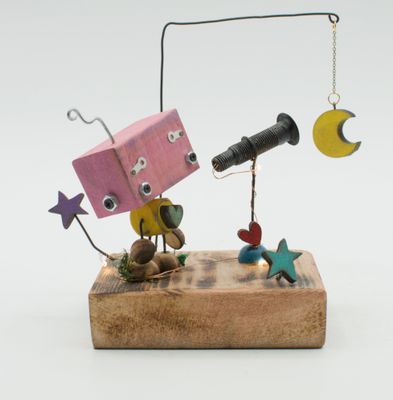 DIORAMA scultura luminosa. Lampada di legno a batteria stile robot fatto a mano DIORAMA scultura luminosa. Lampada di legno a batteria stile robot fatto a mano