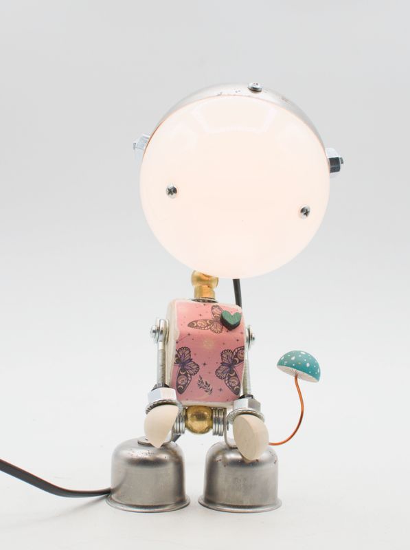 Robot lampada da tavolo stile Robot lampada da tavolo stile "KODAMA" snodabile fatta a mano