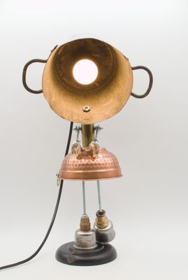 Robot lampada da tavolo stile "BALLERINA" snodabile fatta a mano