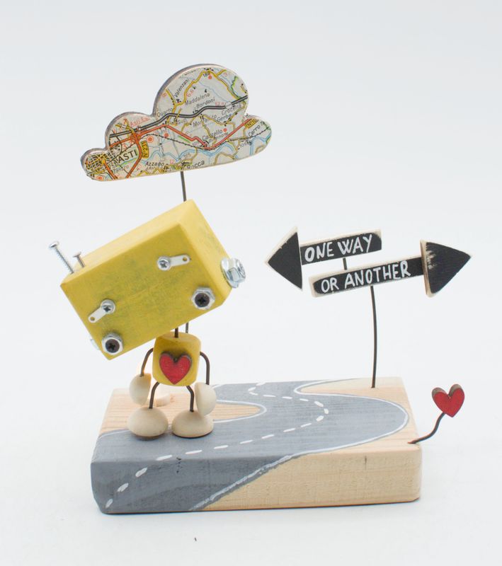 DIORAMA scultura luminosa. Lampada di legno a batteria stile robot fatto a mano