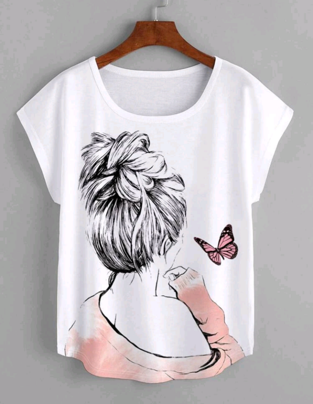 Camiseta Con Estampado De Mariposa Y Figura