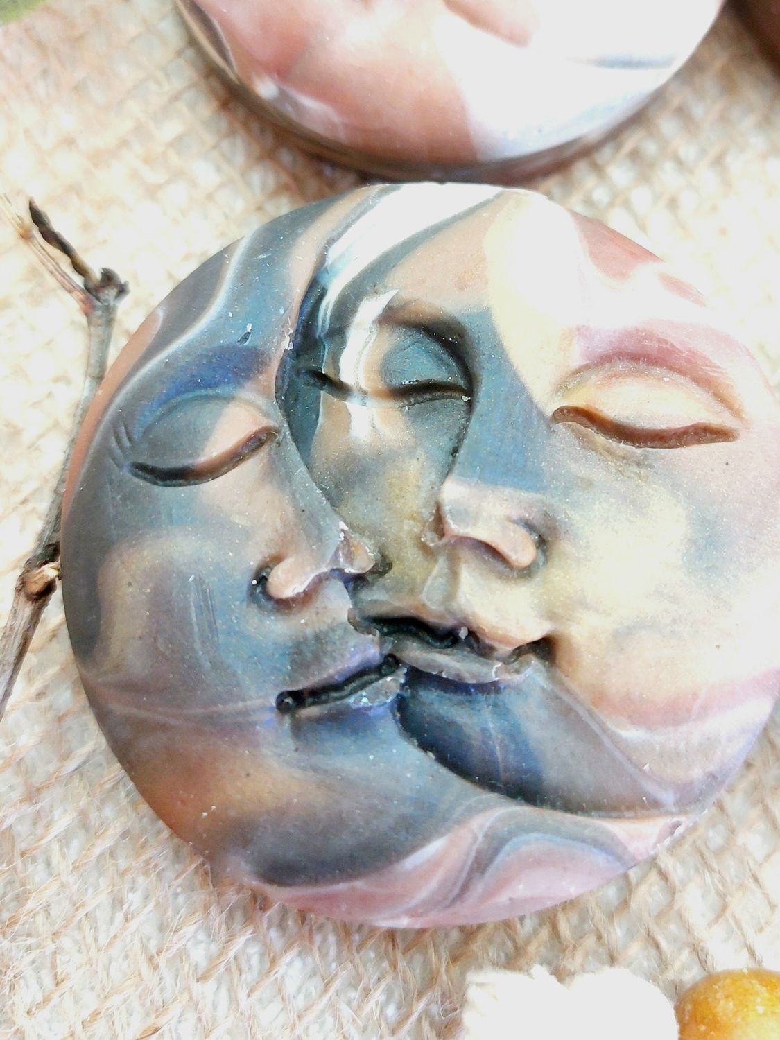 Mond - Wood Mond - Wood