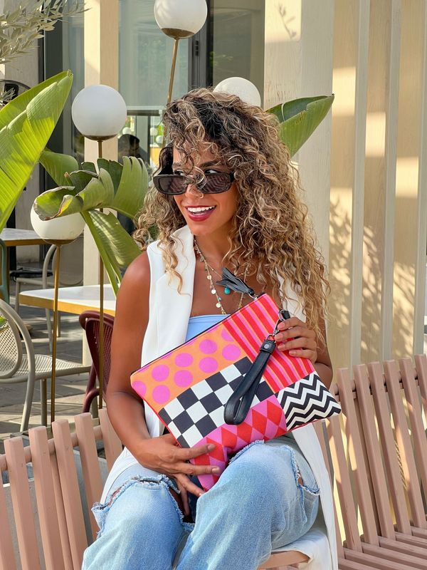 Fuchsia Fiesta Clutch