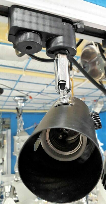 TRACK LIGHT