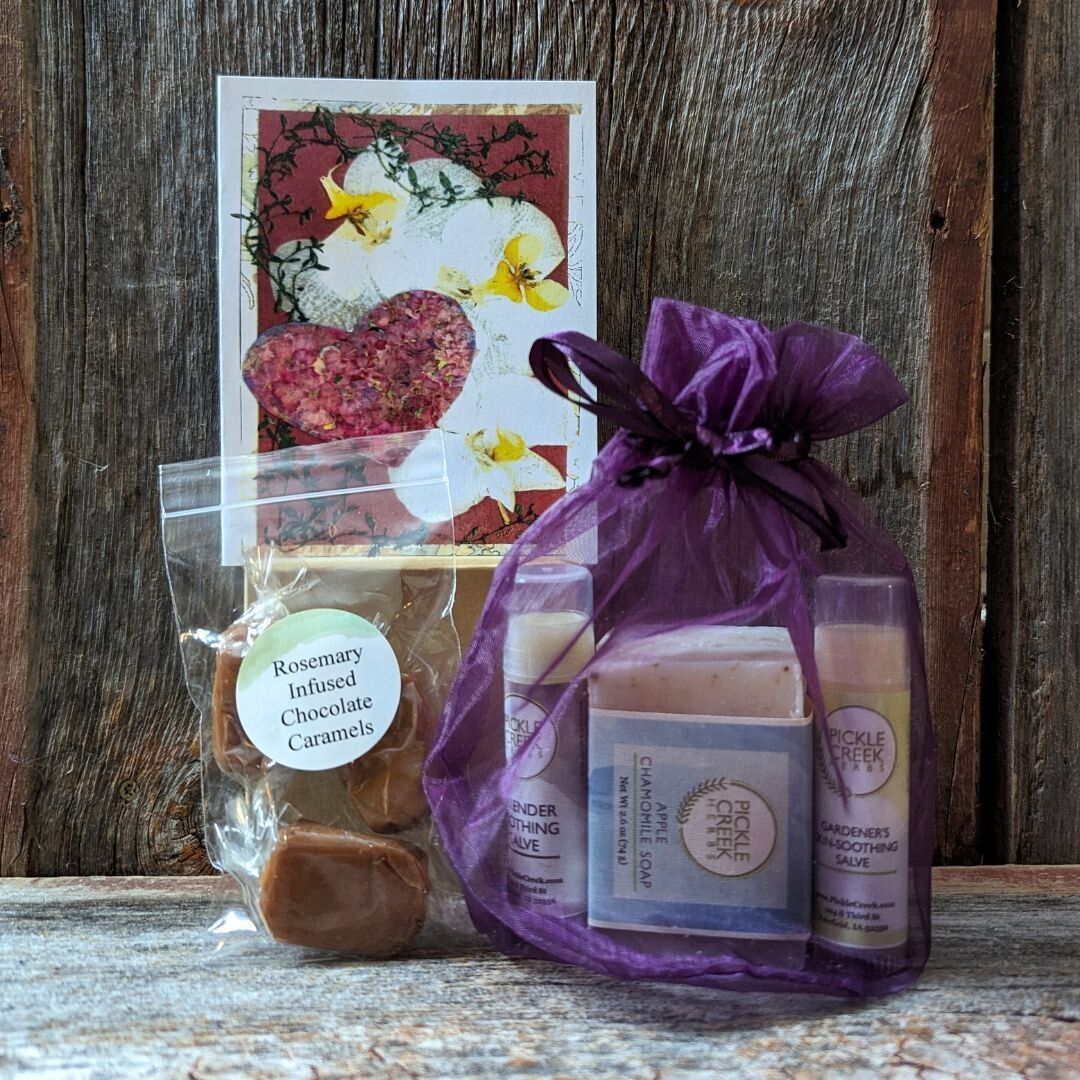 Galentine's Bath & Body Gift Set Galentine's Bath & Body Gift Set