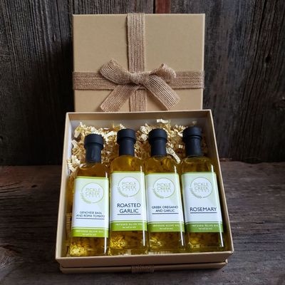 Taste of Tuscany Olive Oil & Balsamic Vinegar Gift Box Taste of Tuscany Olive Oil & Balsamic Vinegar Gift Box