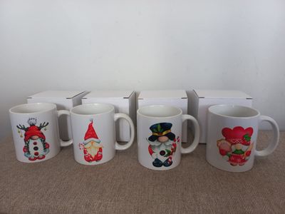 Custom Xmas Gnomes_Mugs