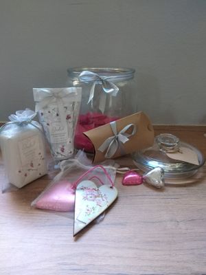 Custom Mother&#39;s Day 2022 - Gift Silver (Open)