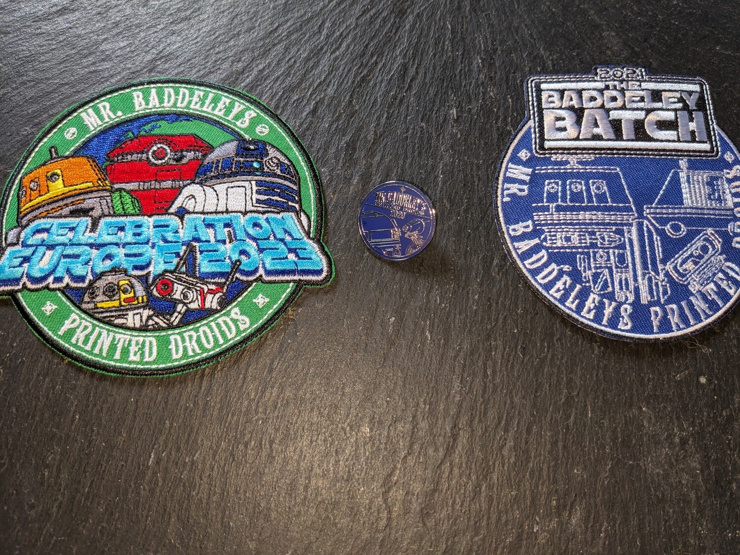 Mr Baddeleys Printed Droids Double Patch &amp; Pin Badge Set 2 *Shipping included to all countries*