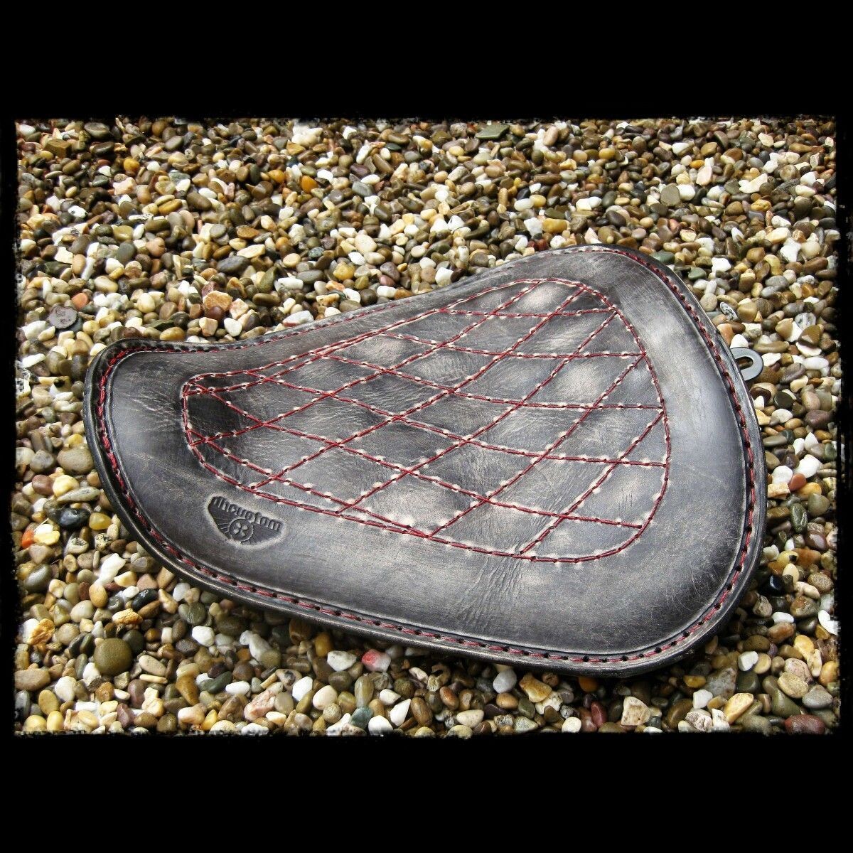 Asiento DH CUSTOM SPORTSTER de 2010  hasta actualidad