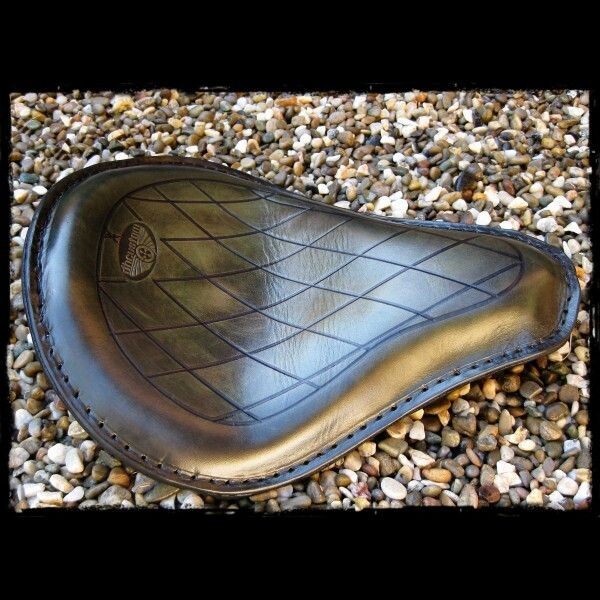 ASIENTO UNIVERSAL GREEN LEATHER DIAMOND