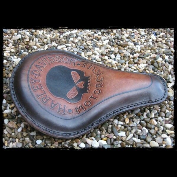 ASIENTO UNIVERSAL HARLEY DAVIDSON SKULL BROWN