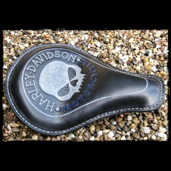 ASIENTO UNIVERSAL HARLEY DAVIDSON SKULL IRON BLUE