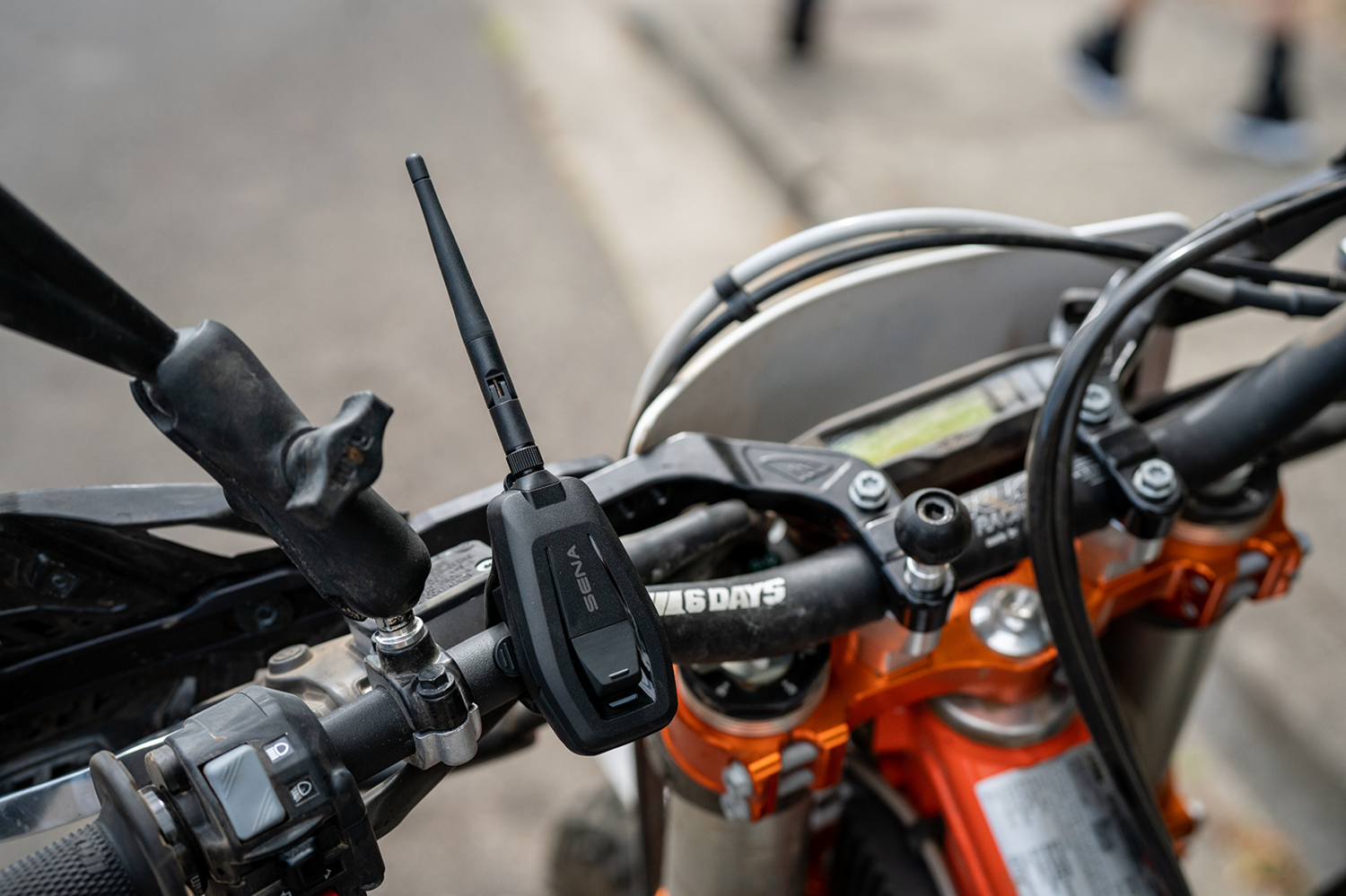 Adaptador de Bluetooth a intercomunicador Mesh
Moto