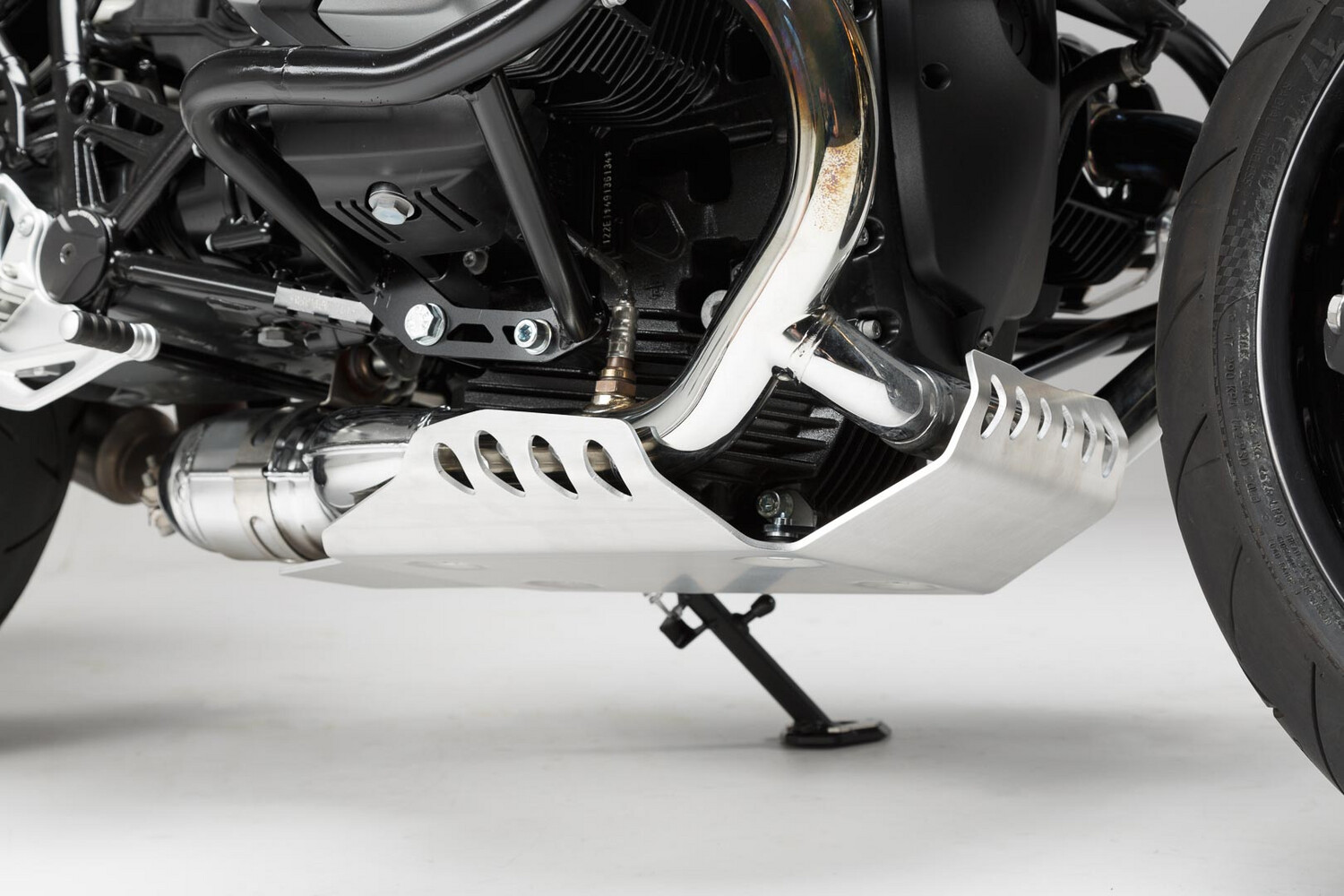Defensa Protector Bajo motor Bmw R Nine T