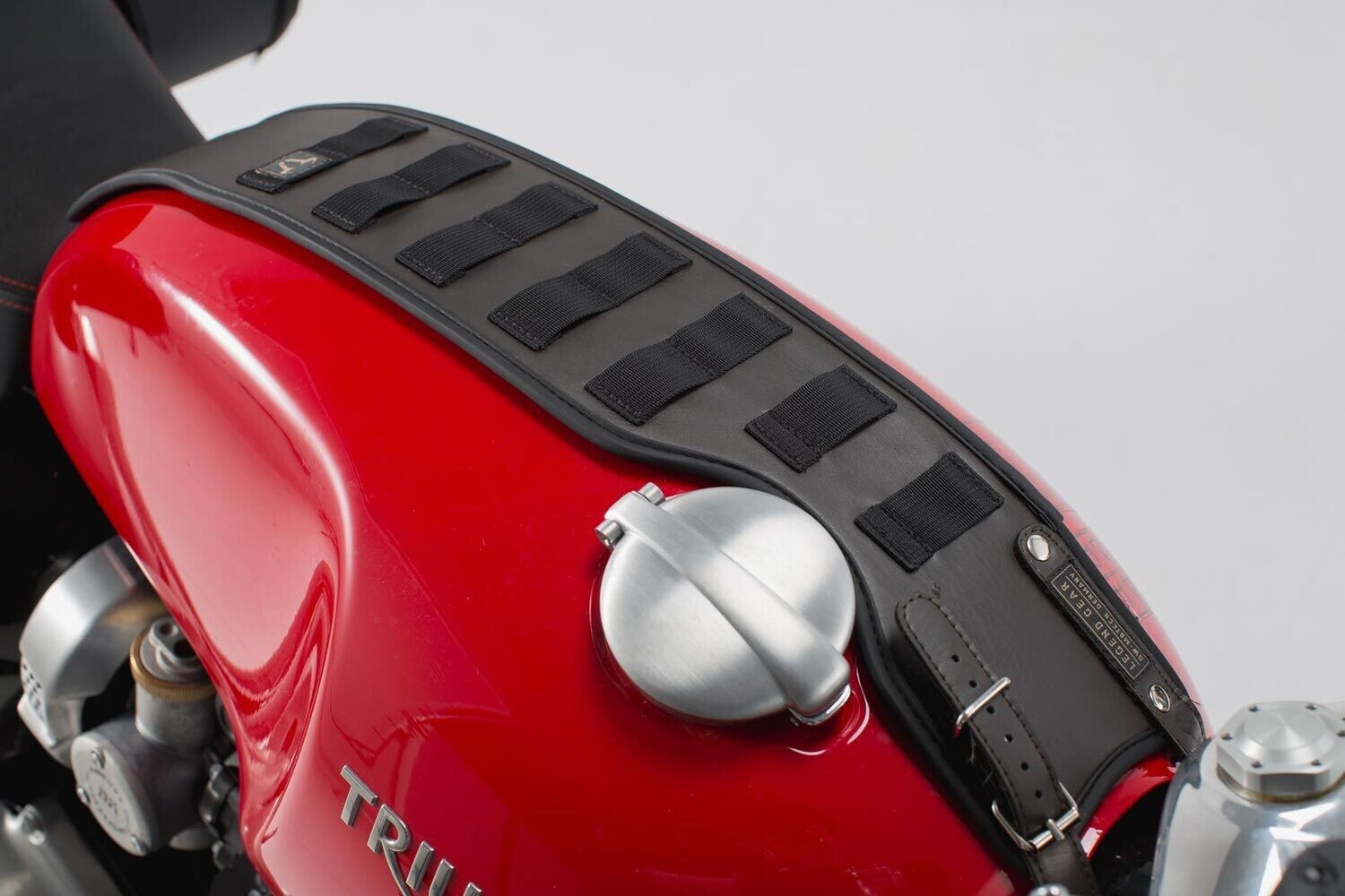 Correa depósito para Triumph Bonneville T100 y T120