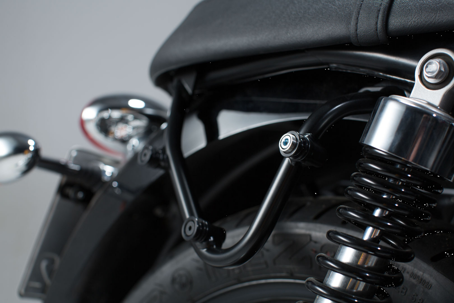Set de Soportes para maletas laterales para Triumph Bonneville T100, Thruxton 865 y Scrambler 865